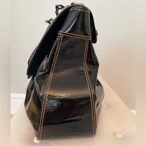 Leather brand name bag - Picture 3 of 8